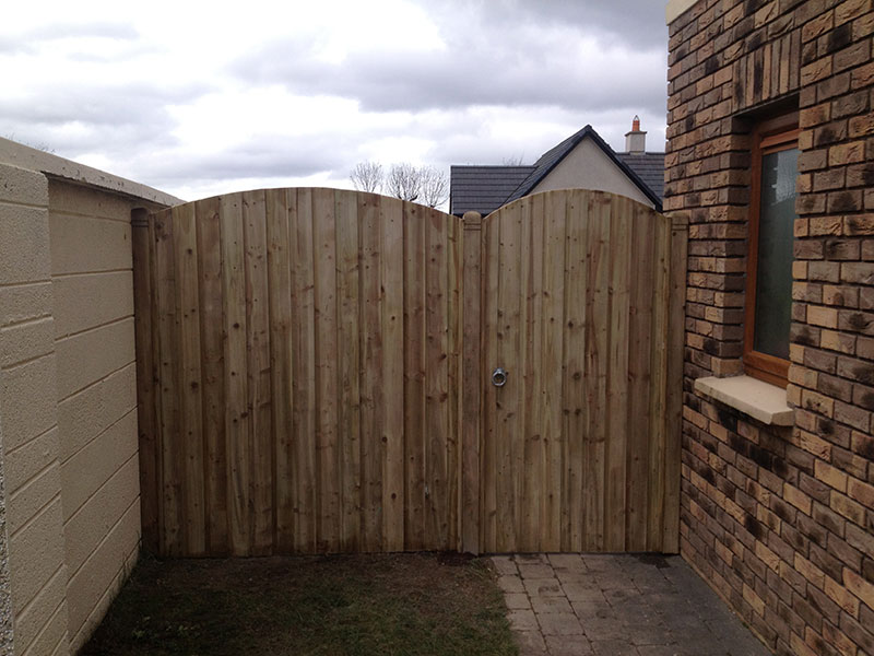 timber gate installation by gmc carpentry